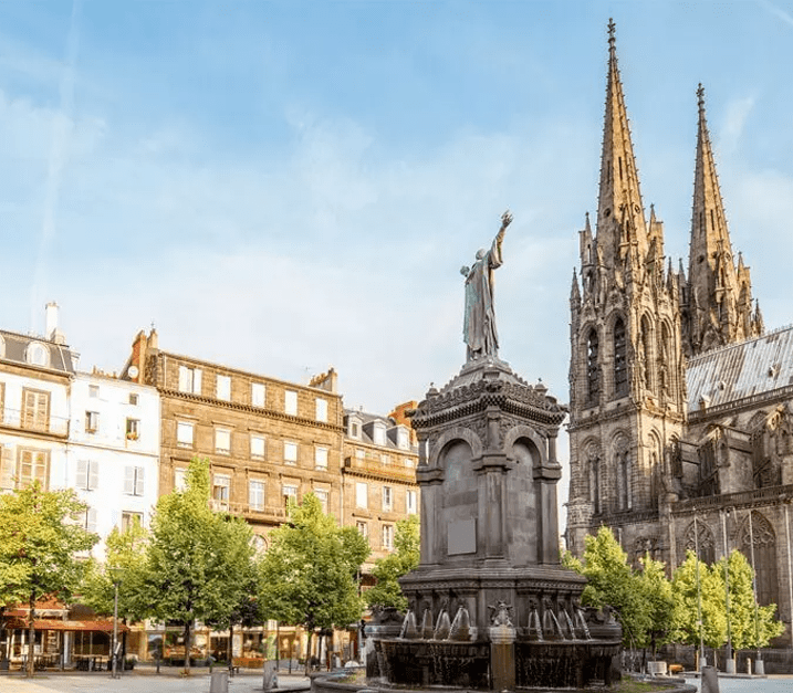 Hero-Landing-Clermont-Ferrand01